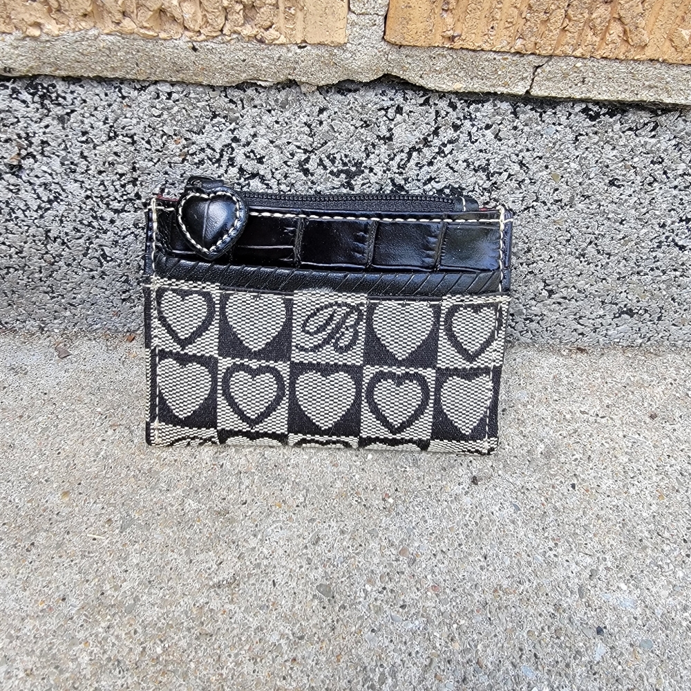 Brighton Black Cream Signature Heart Jacquard Leather Zip Card Case